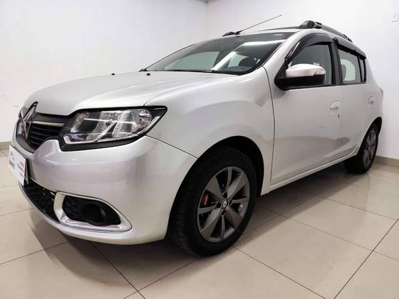 RENAULT SANDERO 1.6 DYNAMIQUE 8V FLEX 4P MANUAL RENAULT SANDERO 1.6 DYNAMIQUE 8V FLEX 4P MANUAL